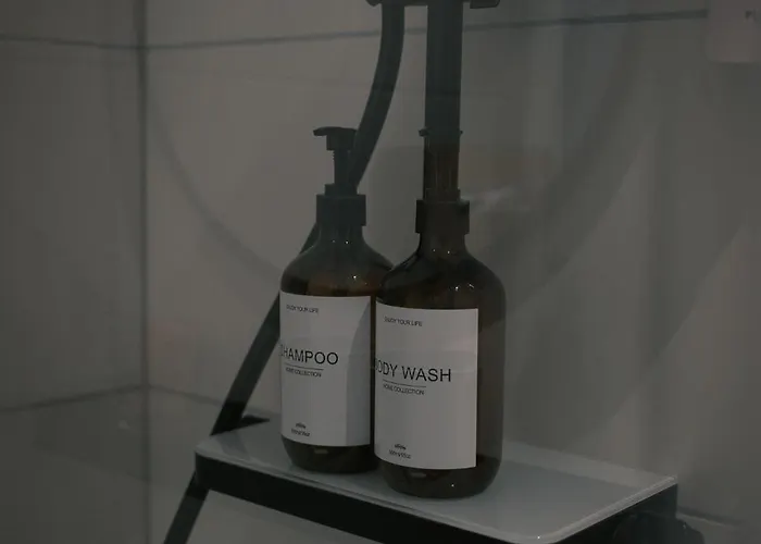 Kreuzblume & Weinstube 3* פרייבורג